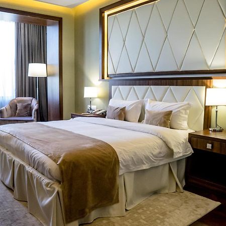 אלמטי Garden Park Inn מראה חיצוני תמונה
