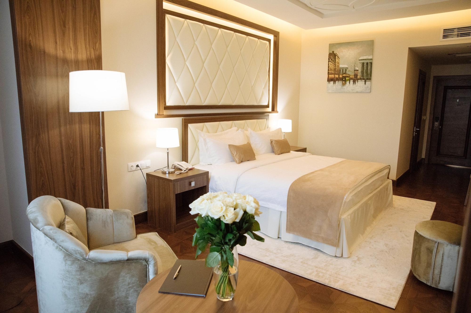 אלמטי Garden Park Inn מראה חיצוני תמונה