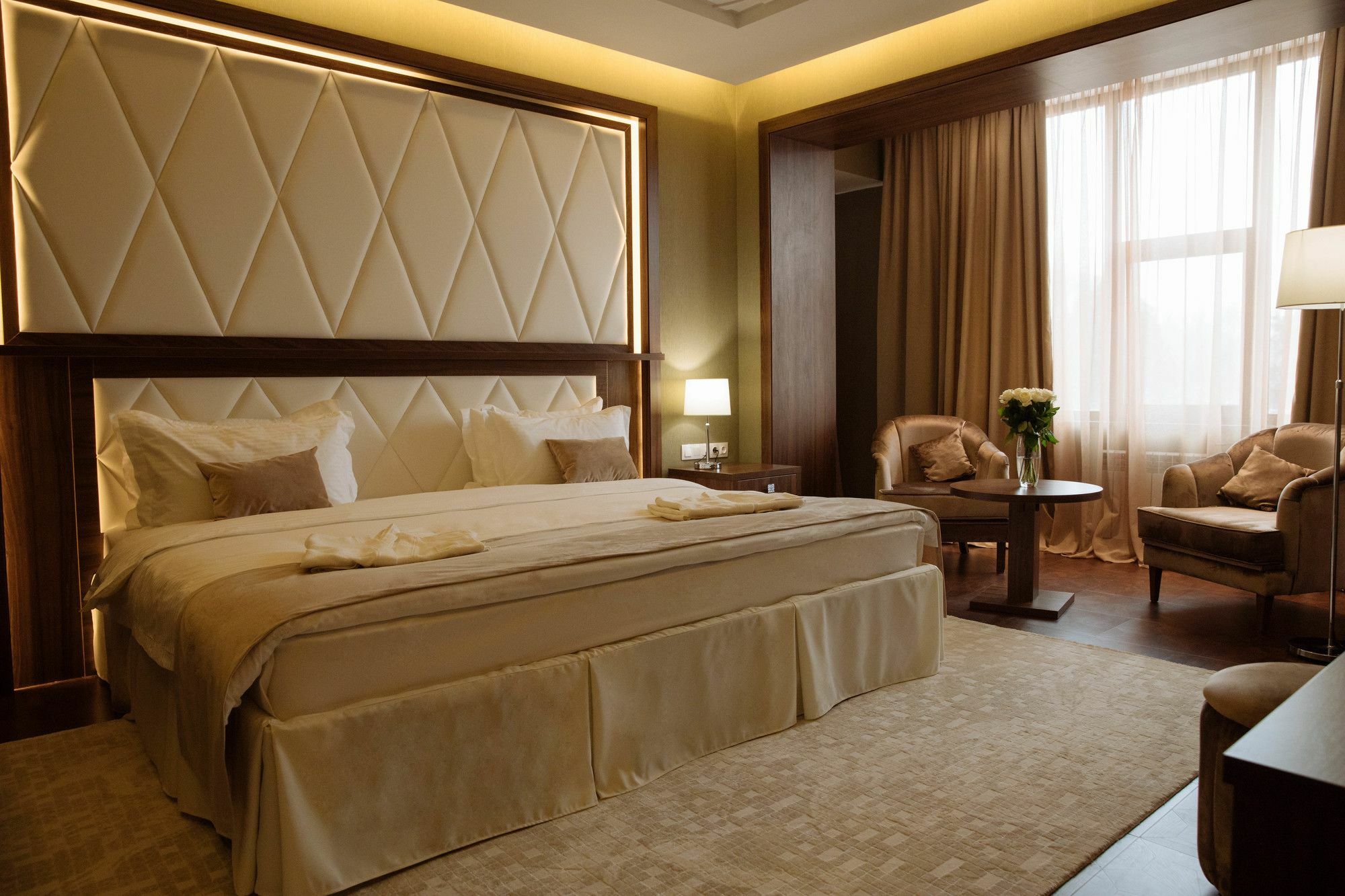 אלמטי Garden Park Inn מראה חיצוני תמונה