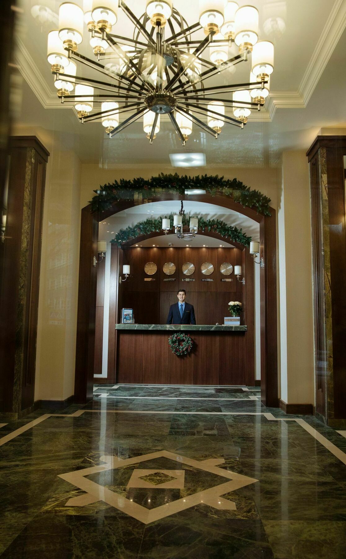 אלמטי Garden Park Inn מראה חיצוני תמונה